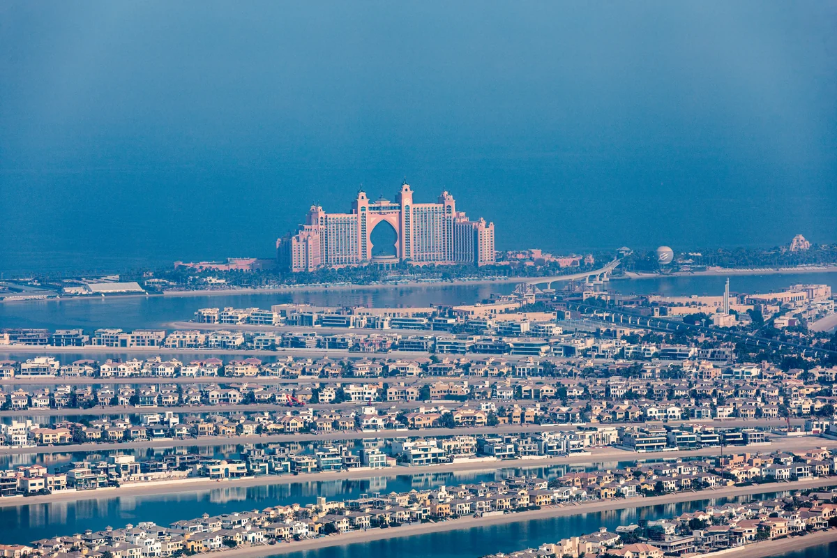 Hotel Atlantis The Palm al fondo de la costa de Palm Jumeirah