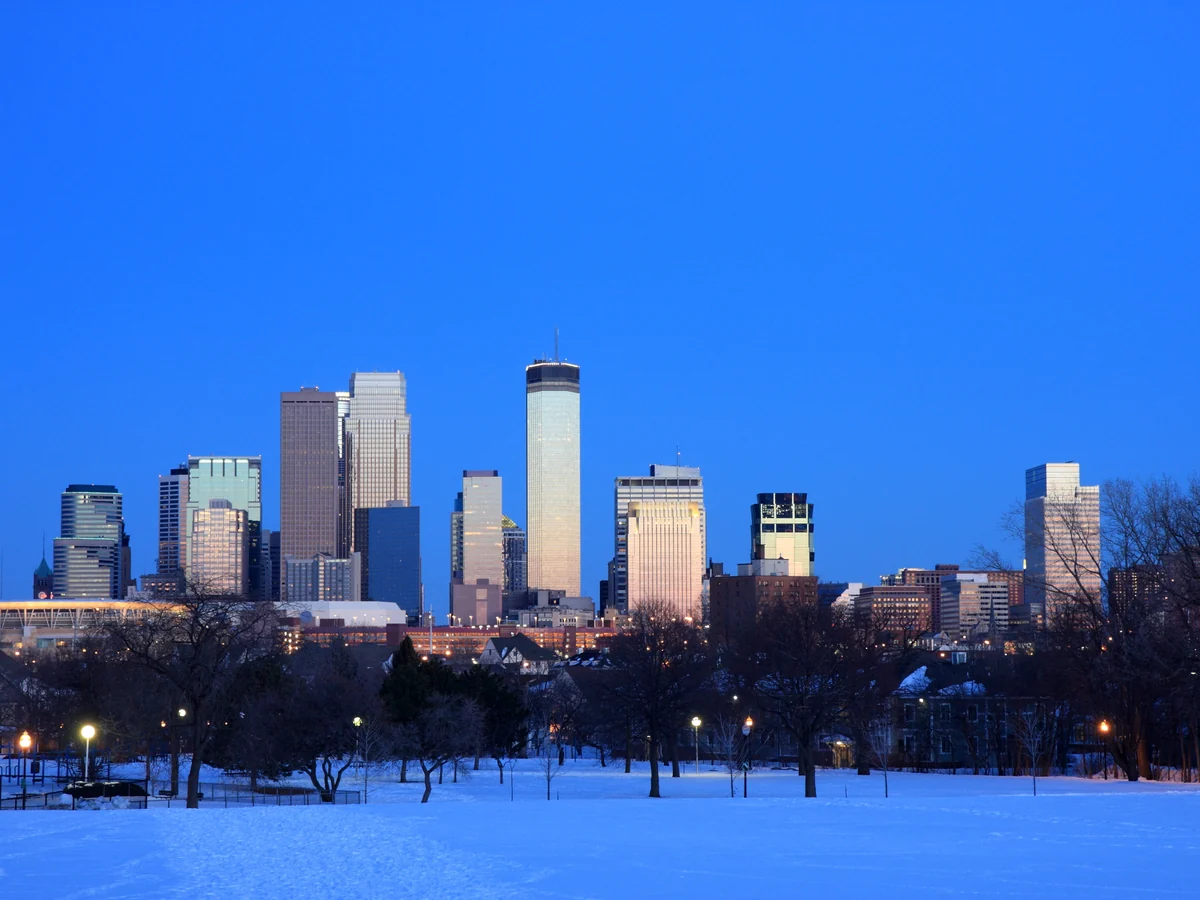 Minneapolis no inverno. Imagem da cidade; Nordic Village não aparece na fotografia.