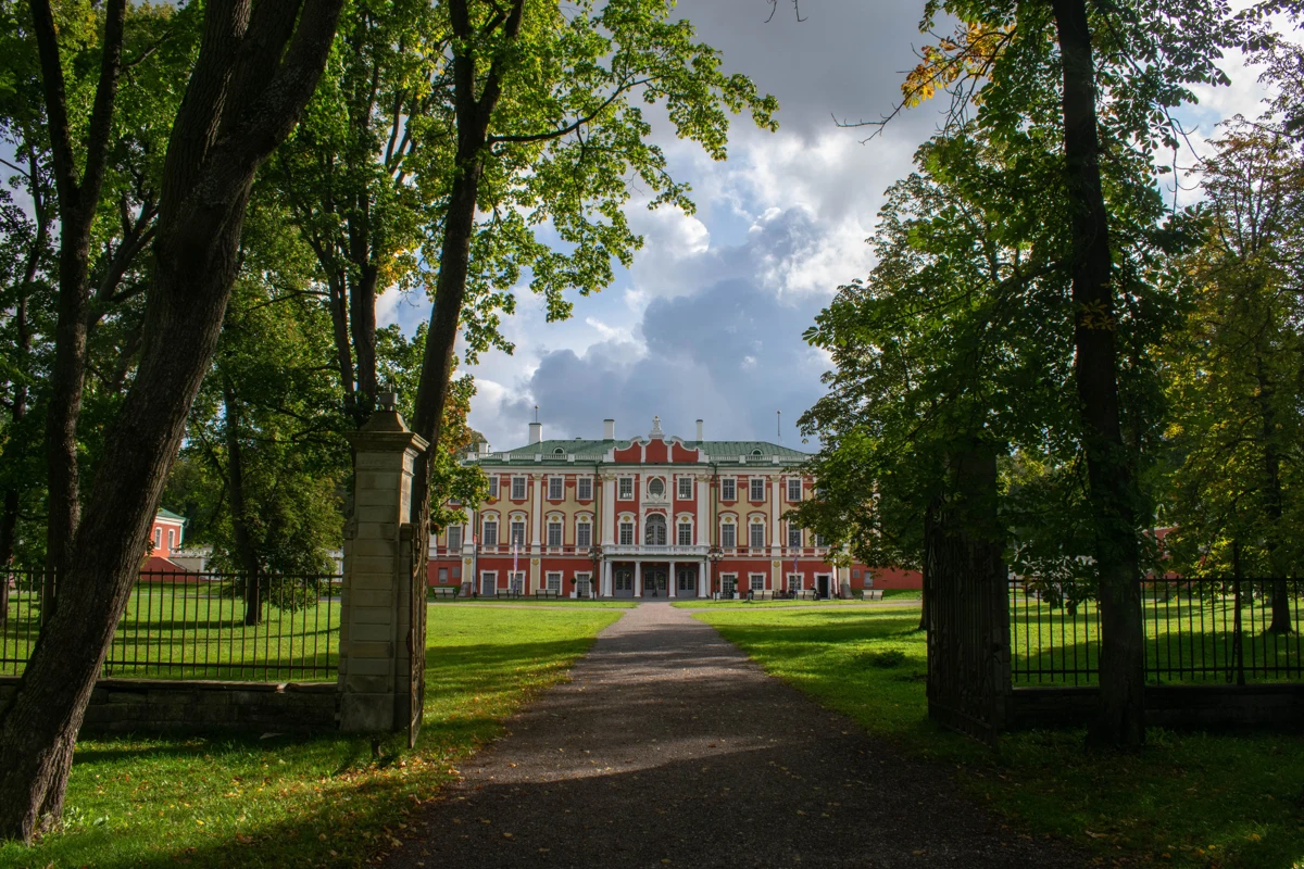 Tallinn: a quieter afternoon in Kadriorg